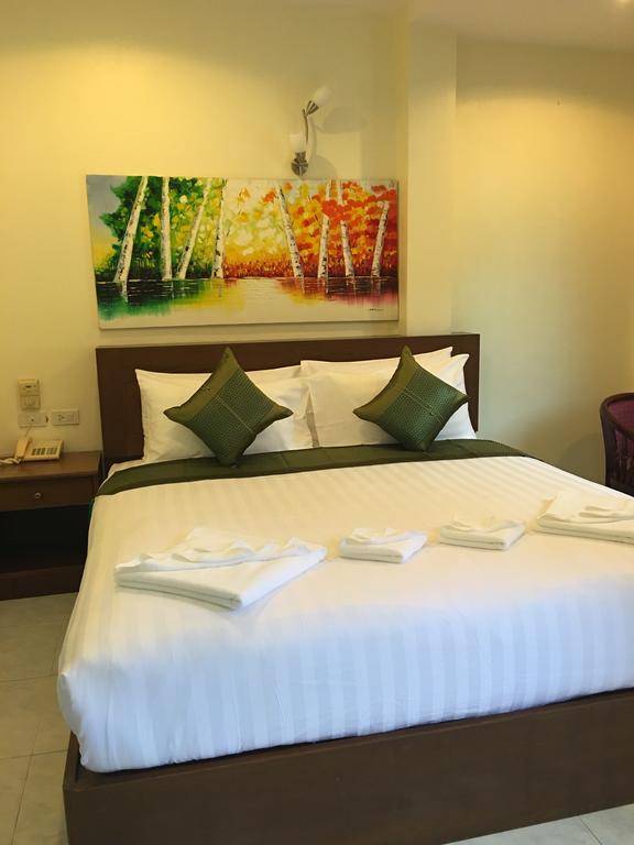 Db Residence Patong Eksteriør billede