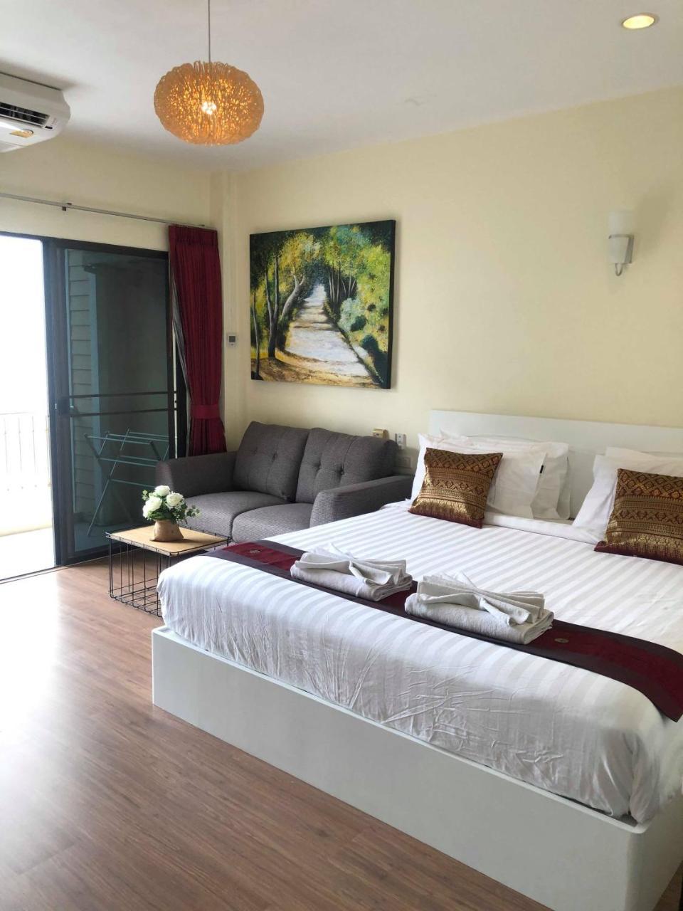 Db Residence Patong Eksteriør billede